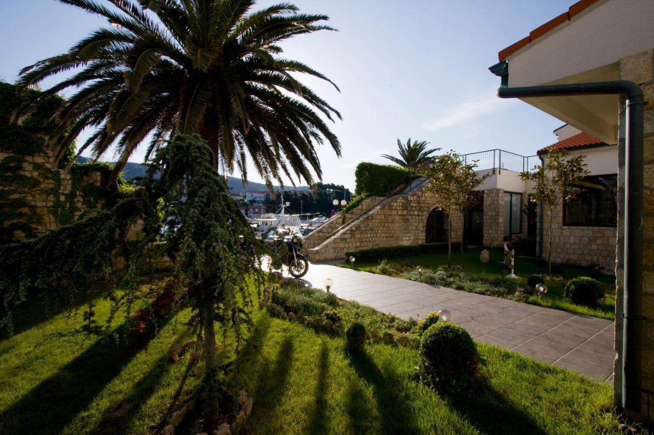 Hotel International Rab Town Ngoại thất bức ảnh