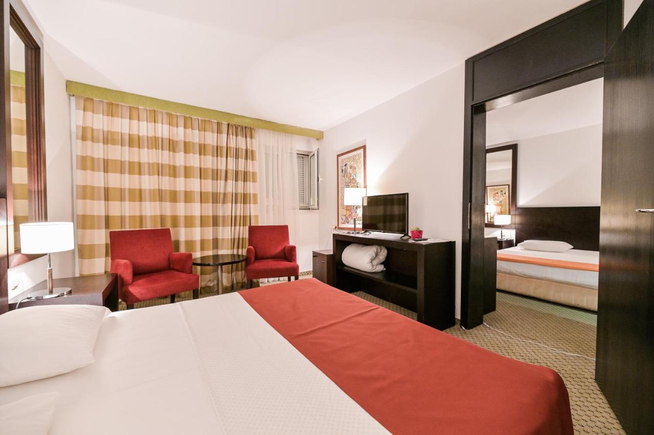 Hotel International Rab Town Ngoại thất bức ảnh
