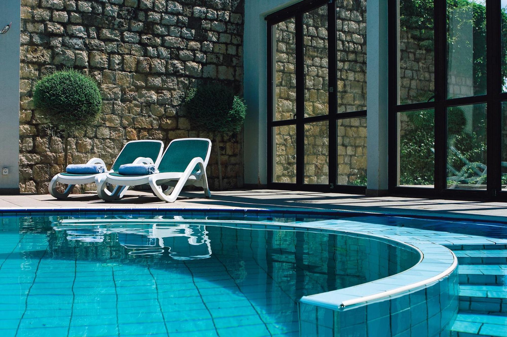 Hotel International Rab Town Ngoại thất bức ảnh